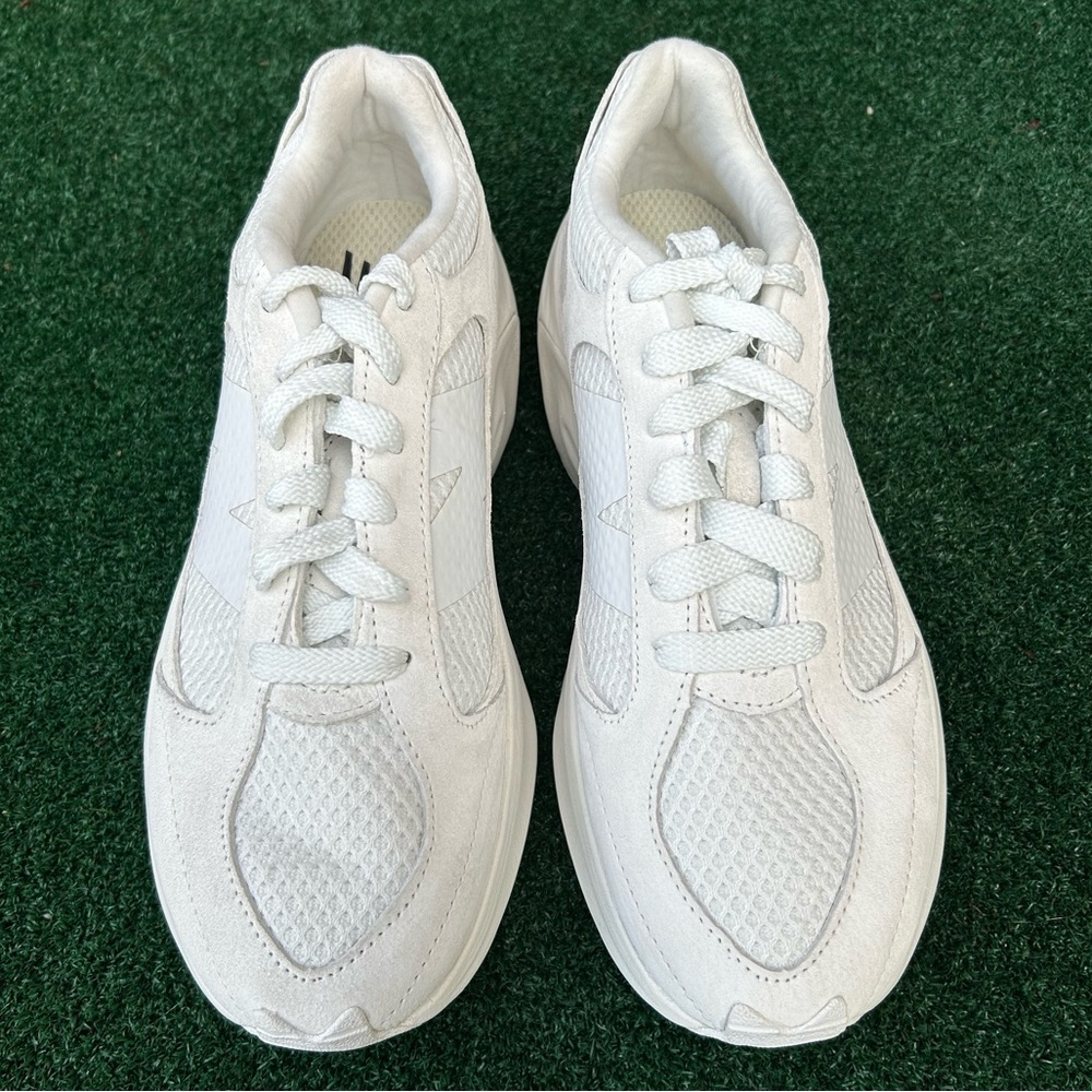 NWT New Balance WPRD Runner Sneaker White 10 - Picture 12 of 13